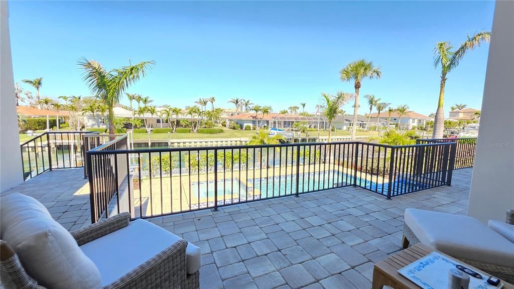 出租: $14,000 (4 贝兹, 3 浴室, 3268 平方英尺)