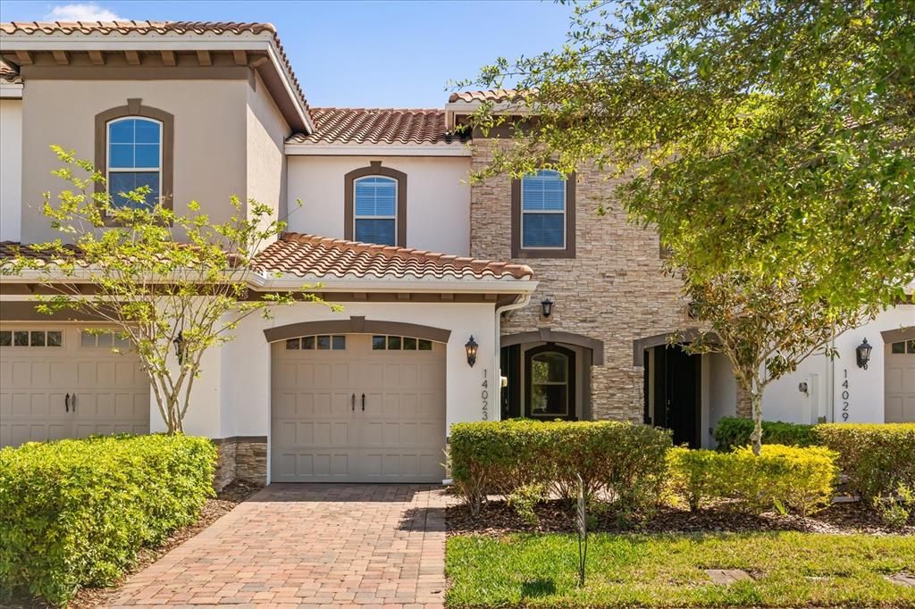 最近售出: $395,000 (3 贝兹, 2 浴室, 1818 平方英尺)