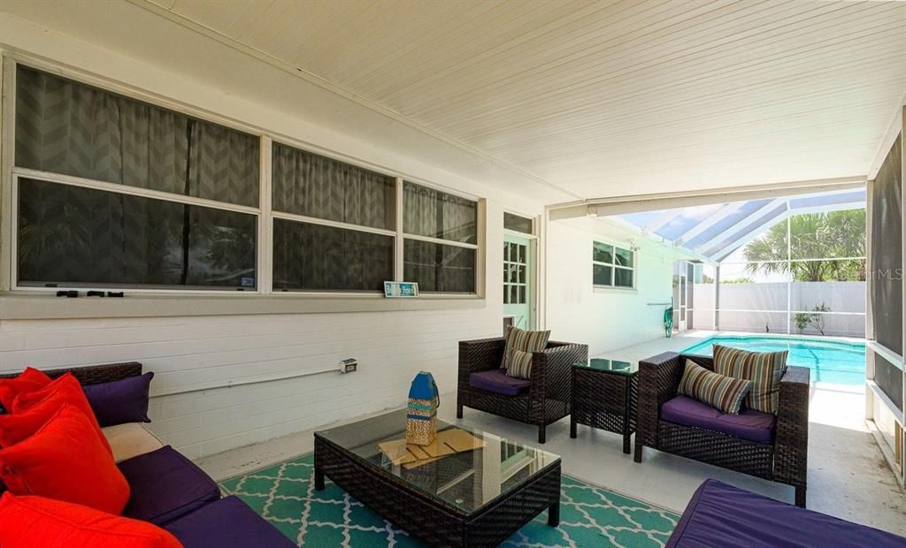 For Rent: $4,000 (4 beds, 2 baths, 1661 Square Feet)