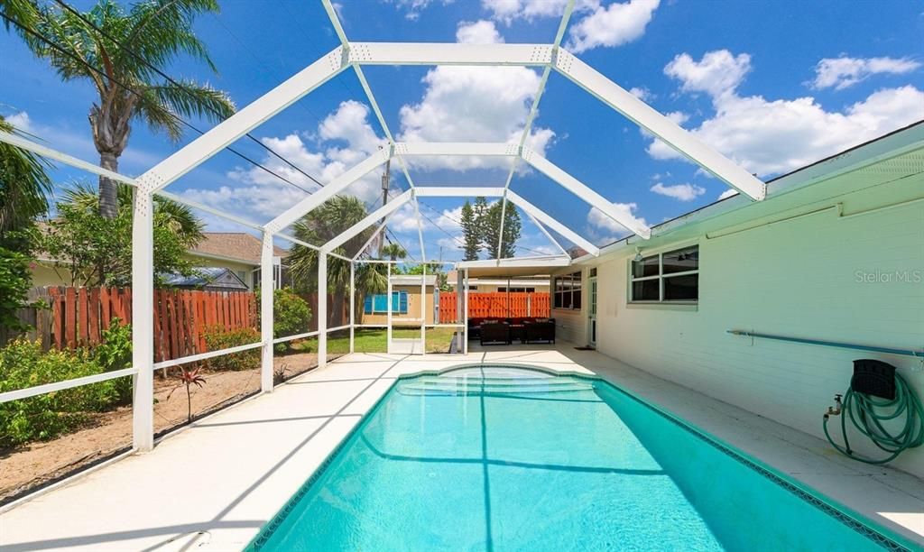 For Rent: $4,000 (4 beds, 2 baths, 1661 Square Feet)