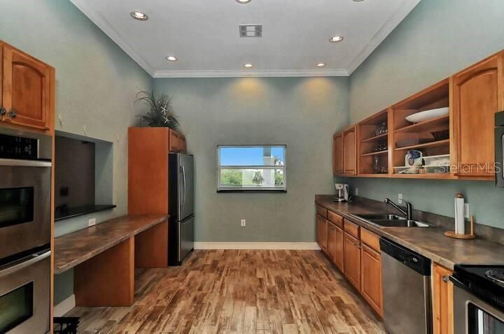 出租: $2,300 (2 贝兹, 2 浴室, 1278 平方英尺)