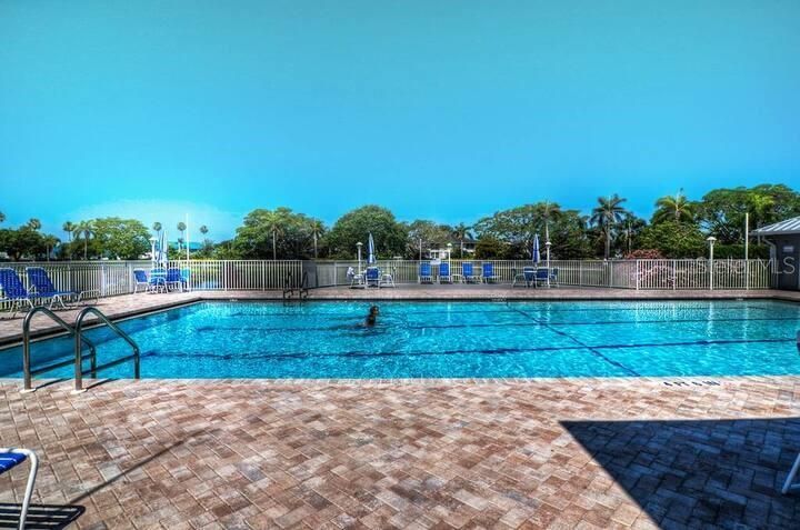 出租: $2,300 (2 贝兹, 2 浴室, 1278 平方英尺)