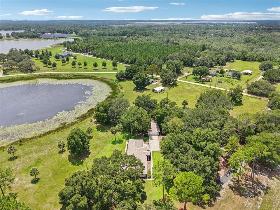 For Sale: $850,000 (3 beds, 2 baths, 2048 Square Feet)