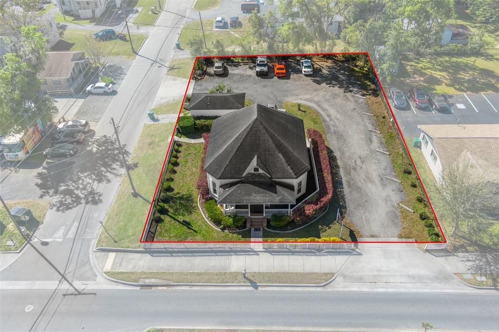 Под контрактом: $394,900 (0 спален, 0 ванн, 1600 Квадратных фут)