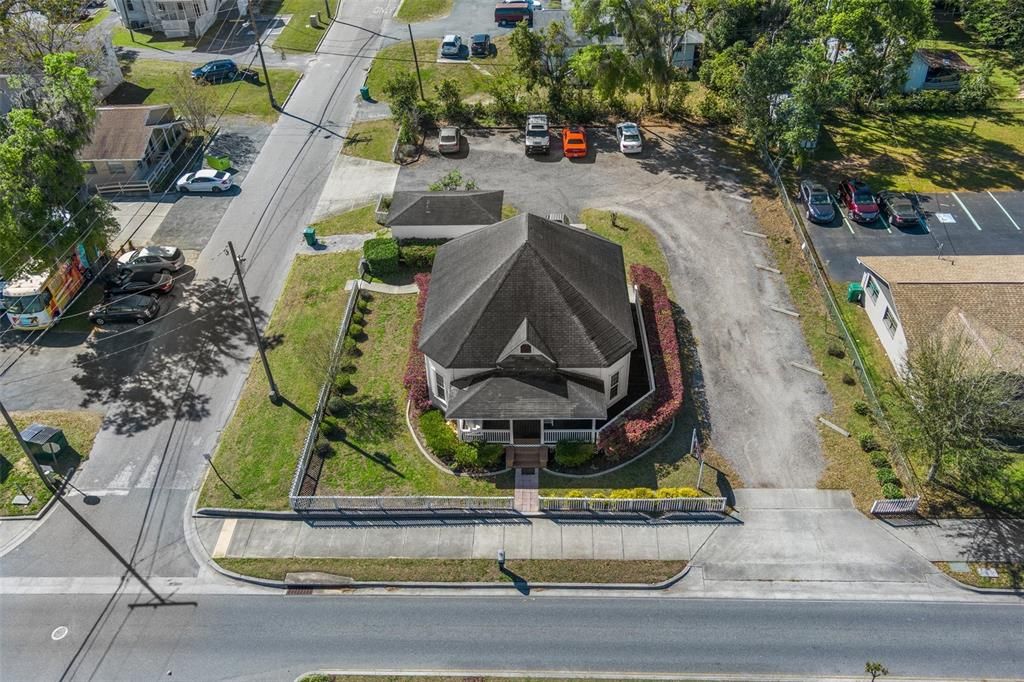 Под контрактом: $394,900 (0 спален, 0 ванн, 1600 Квадратных фут)