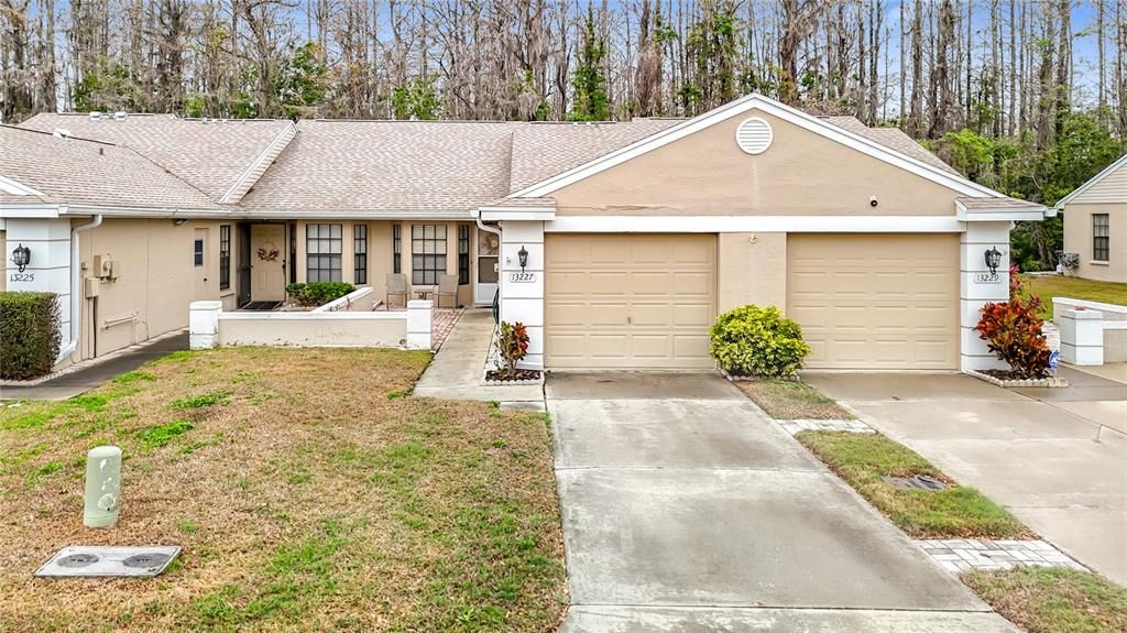 For Sale: $199,500 (2 beds, 2 baths, 907 Square Feet)