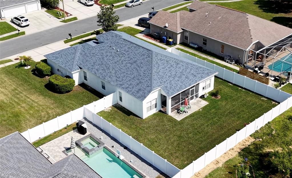 合同活跃: $420,000 (3 贝兹, 2 浴室, 2042 平方英尺)