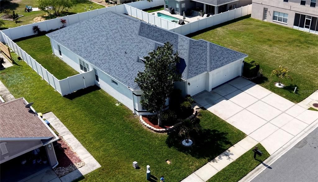 合同活跃: $420,000 (3 贝兹, 2 浴室, 2042 平方英尺)