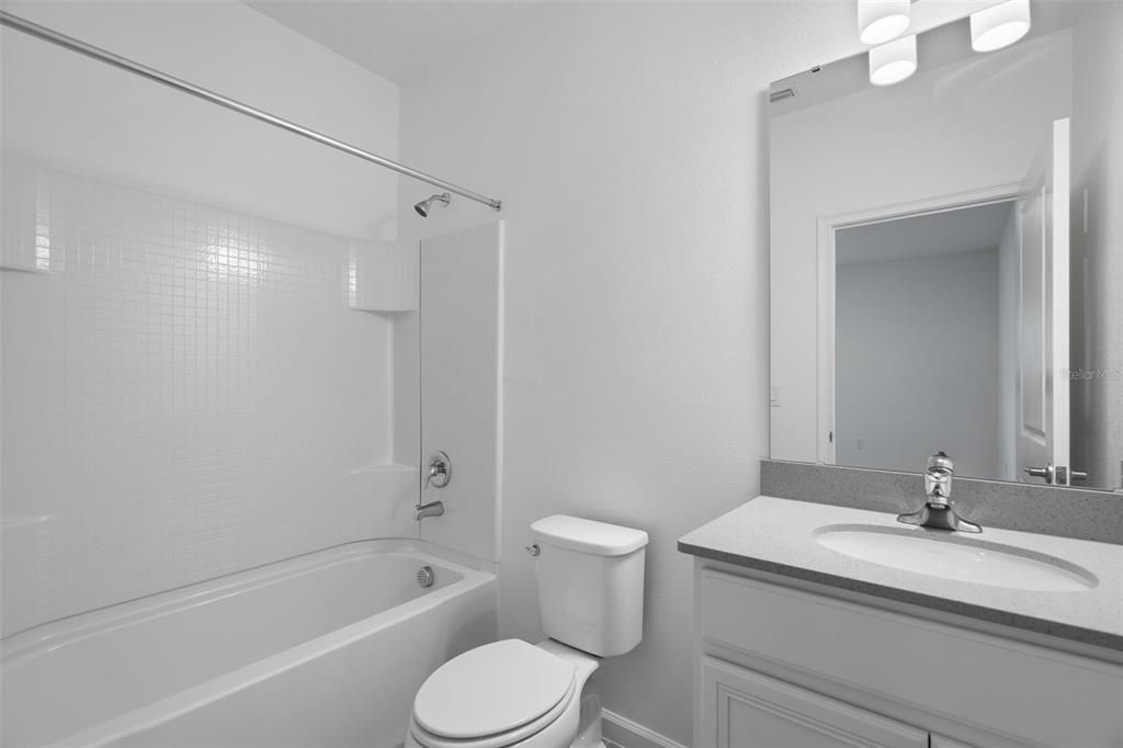 For Sale: $850,000 (5 beds, 5 baths, 1918 Square Feet)