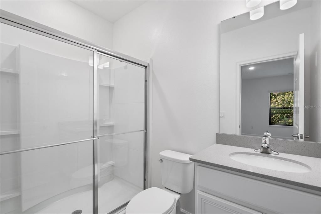 For Sale: $850,000 (5 beds, 5 baths, 1918 Square Feet)