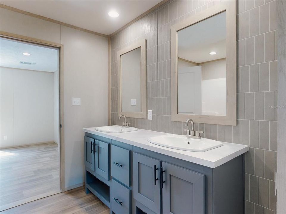 待售: $234,900 (4 贝兹, 2 浴室, 1580 平方英尺)