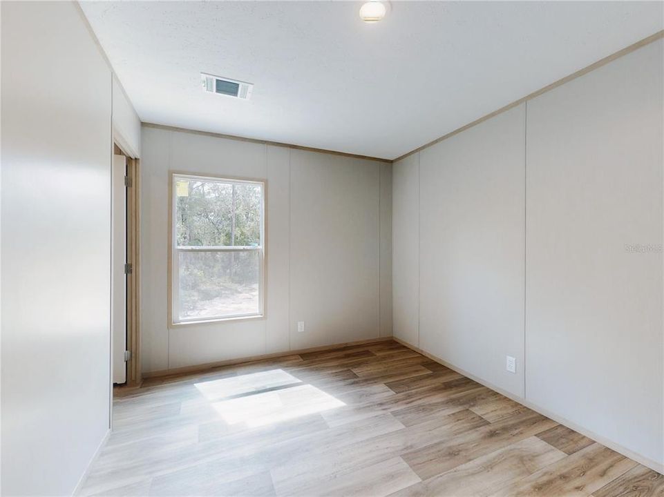 待售: $234,900 (4 贝兹, 2 浴室, 1580 平方英尺)