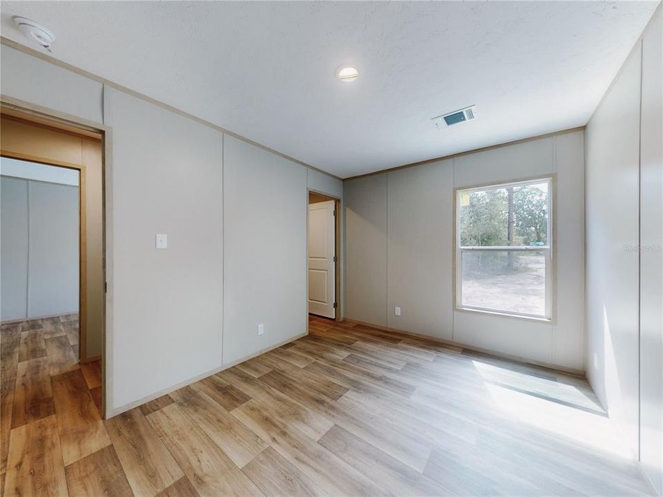 待售: $234,900 (4 贝兹, 2 浴室, 1580 平方英尺)