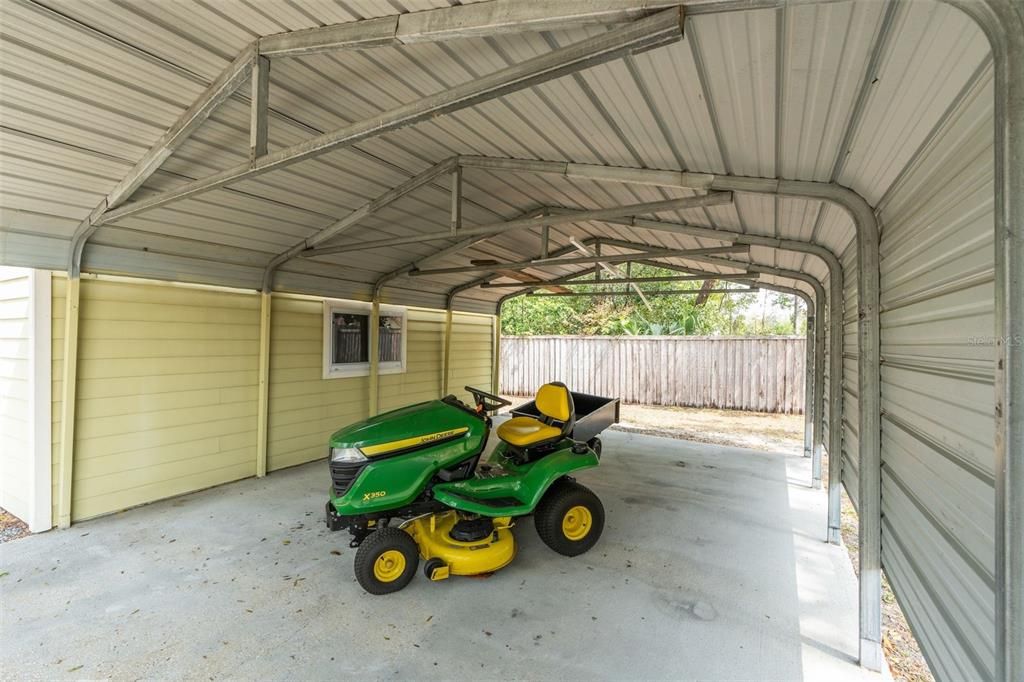 Active With Contract: $435,000 (3 beds, 2 baths, 2261 Square Feet)