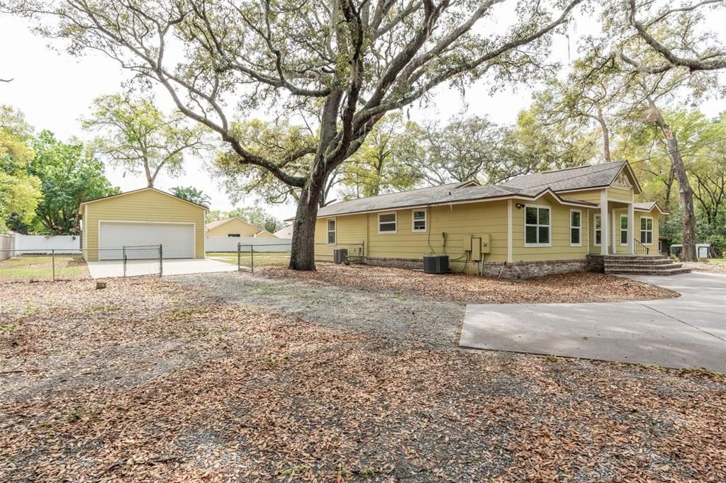 Active With Contract: $435,000 (3 beds, 2 baths, 2261 Square Feet)