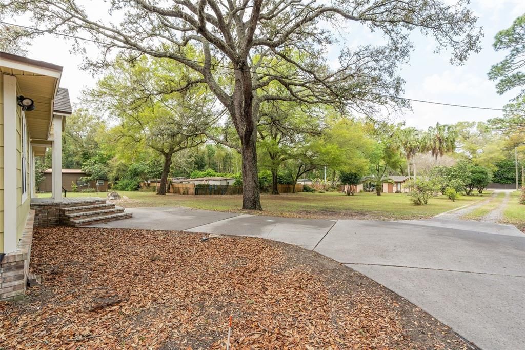 Active With Contract: $435,000 (3 beds, 2 baths, 2261 Square Feet)