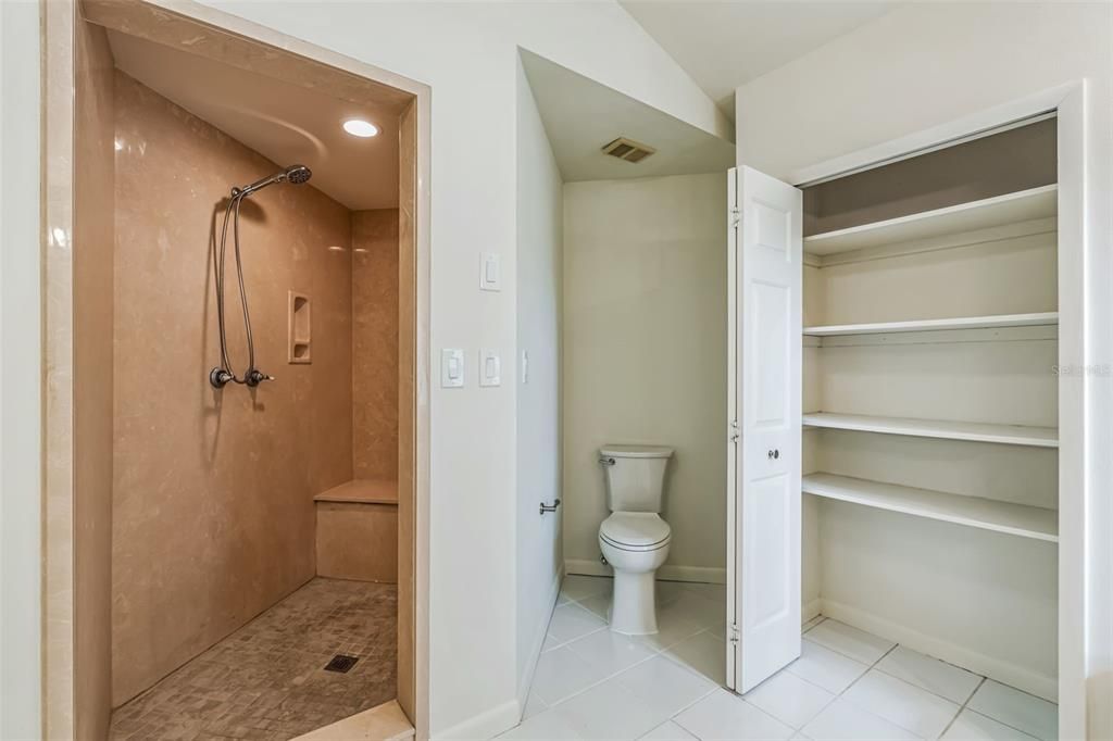Active With Contract: $435,000 (3 beds, 2 baths, 2261 Square Feet)