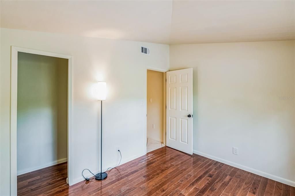 Active With Contract: $435,000 (3 beds, 2 baths, 2261 Square Feet)