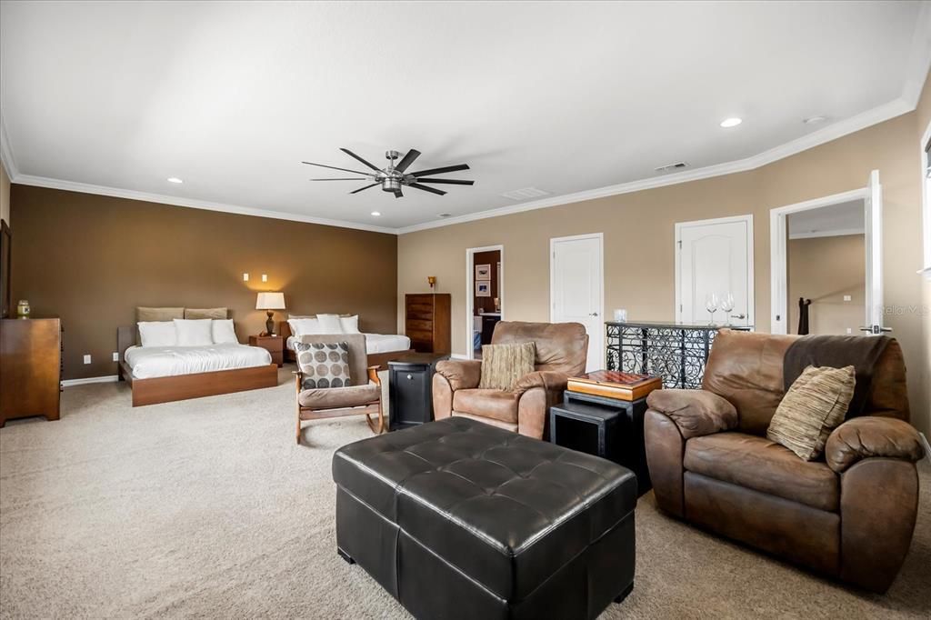 待售: $1,599,999 (5 贝兹, 4 浴室, 4294 平方英尺)