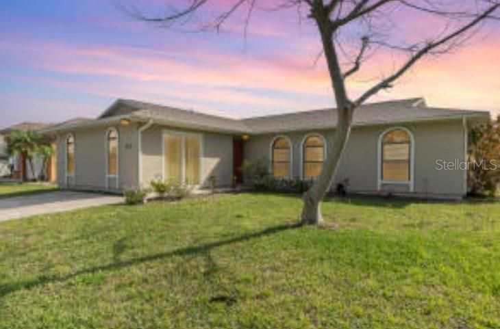 Recently Sold: $279,900 (3 beds, 2 baths, 1751 Square Feet)
