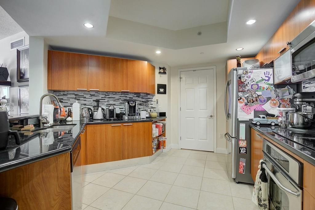 En Venta: $259,900 (2 camas, 2 baños, 1815 Pies cuadrados)