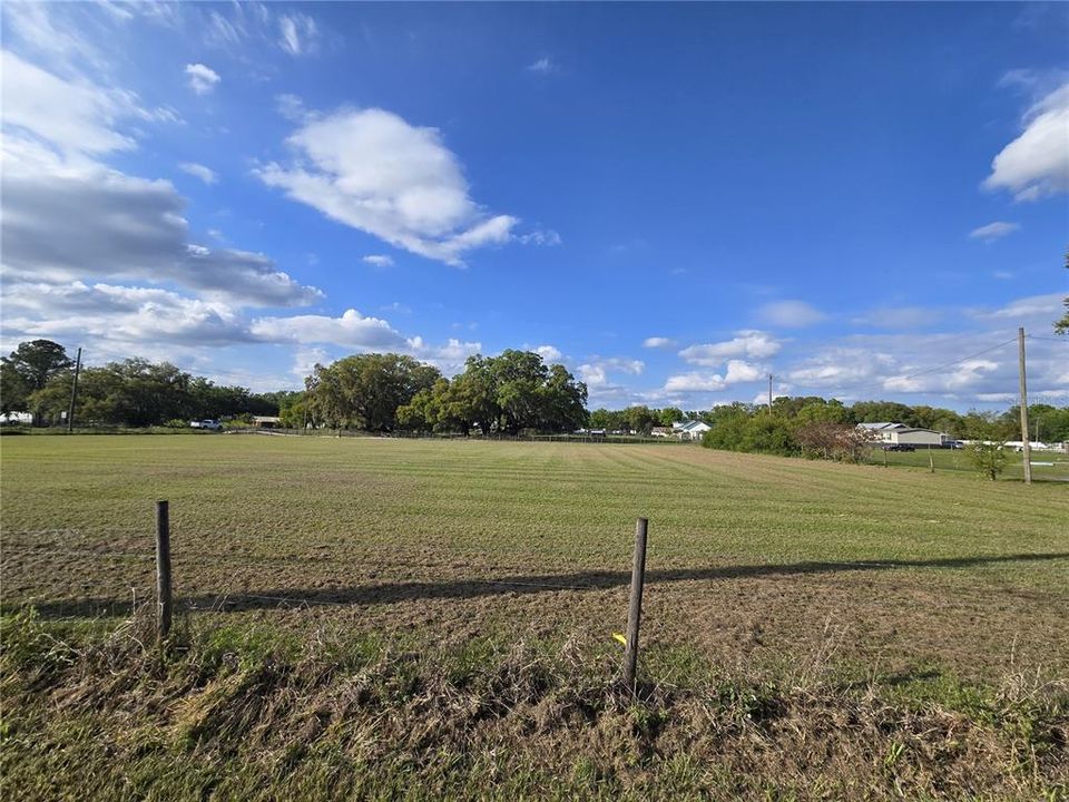 Vendido Recientemente: $195,000 (1.58 acres)
