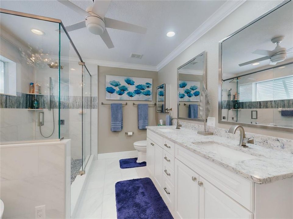 For Sale: $2,599,000 (3 beds, 2 baths, 2654 Square Feet)