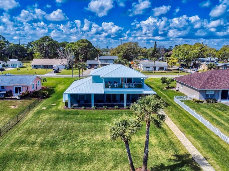 For Sale: $2,599,000 (3 beds, 2 baths, 2654 Square Feet)