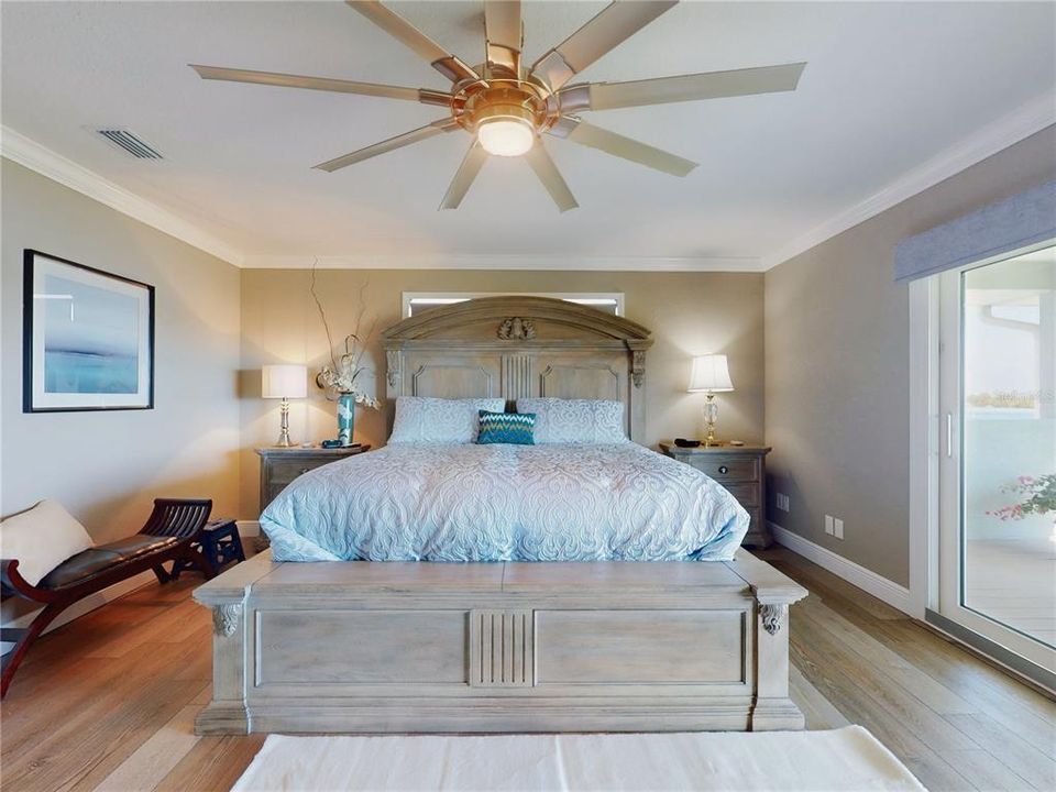 For Sale: $2,599,000 (3 beds, 2 baths, 2654 Square Feet)