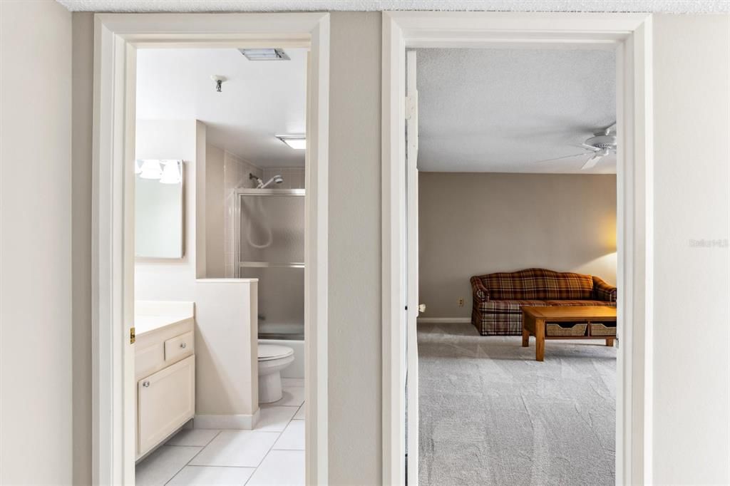 出租: $3,200 (2 贝兹, 2 浴室, 1476 平方英尺)