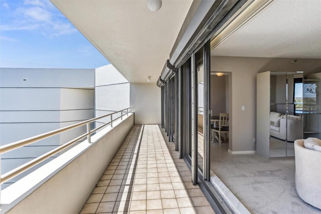 出租: $3,200 (2 贝兹, 2 浴室, 1476 平方英尺)