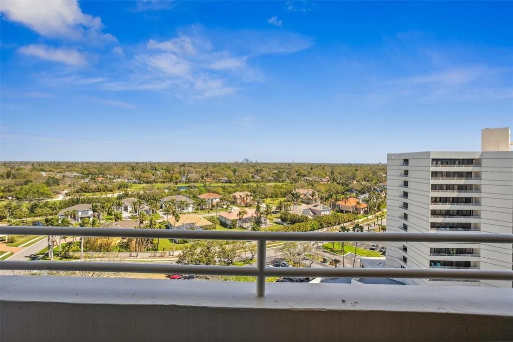 出租: $3,200 (2 贝兹, 2 浴室, 1476 平方英尺)