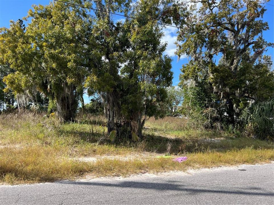 待售: $24,900 (0.16 acres)