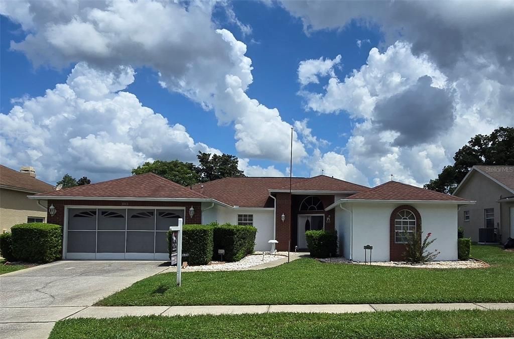 Recently Sold: $359,900 (3 beds, 2 baths, 2116 Square Feet)