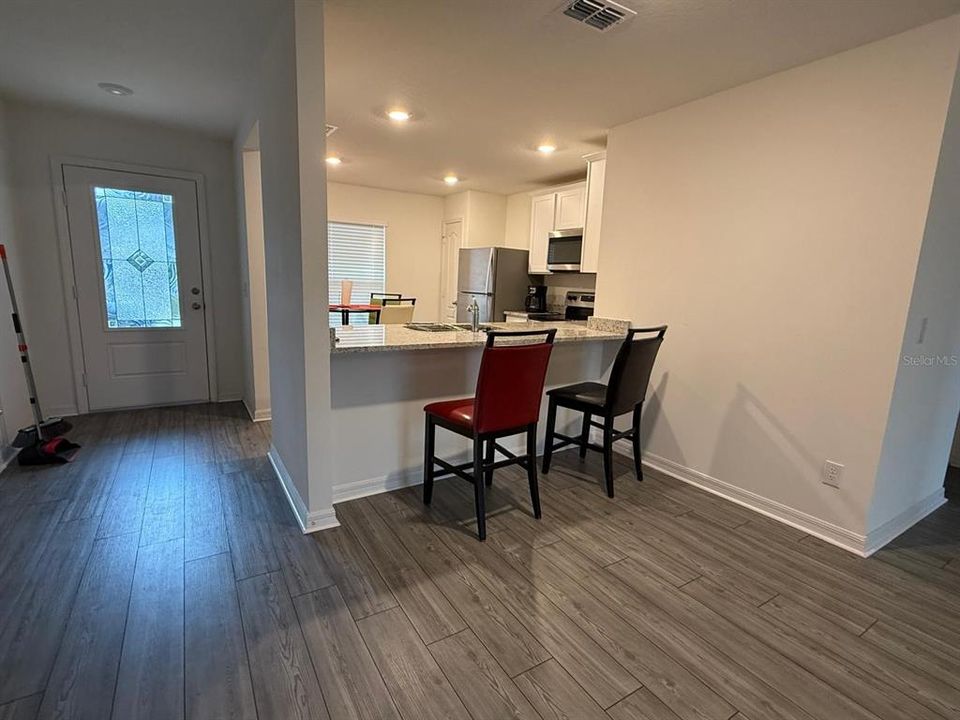 Active With Contract: $250,000 (3 beds, 2 baths, 1273 Square Feet)