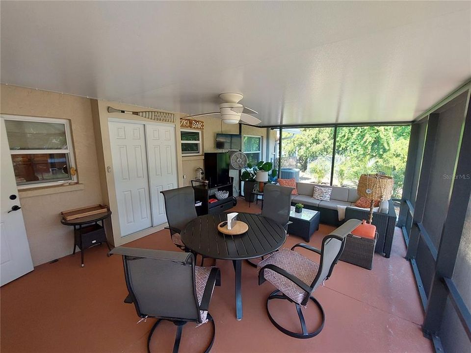For Rent: $3,200 (2 beds, 2 baths, 1176 Square Feet)