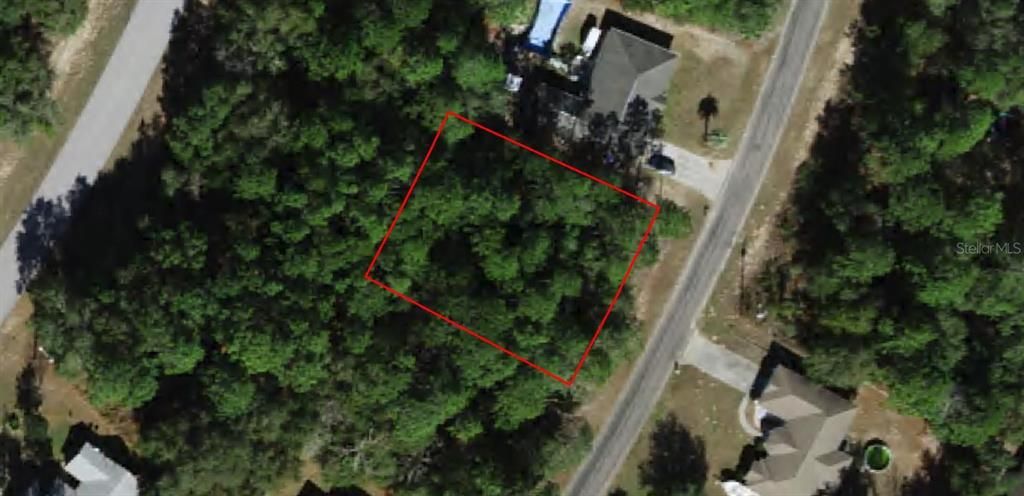 En Venta: $28,900 (0.28 acres)