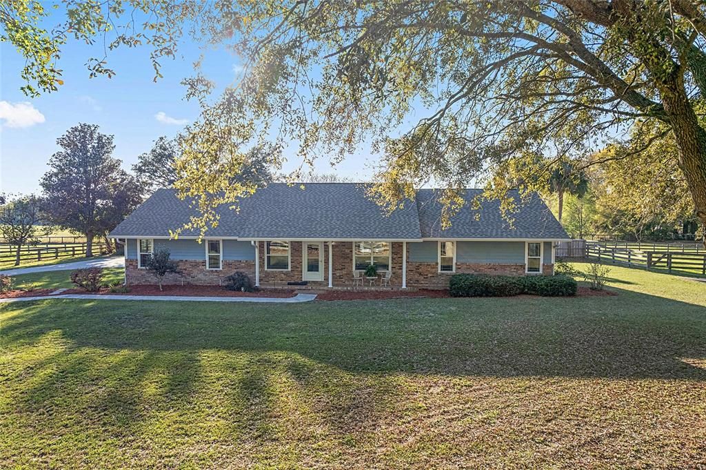 Recently Sold: $625,000 (3 beds, 2 baths, 2322 Square Feet)