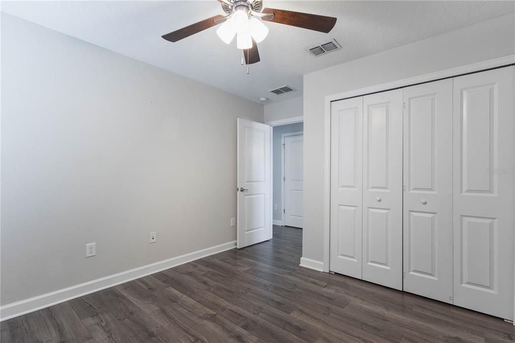 Под контрактом: $579,999 (5 спален, 3 ванн, 2638 Квадратных фут)