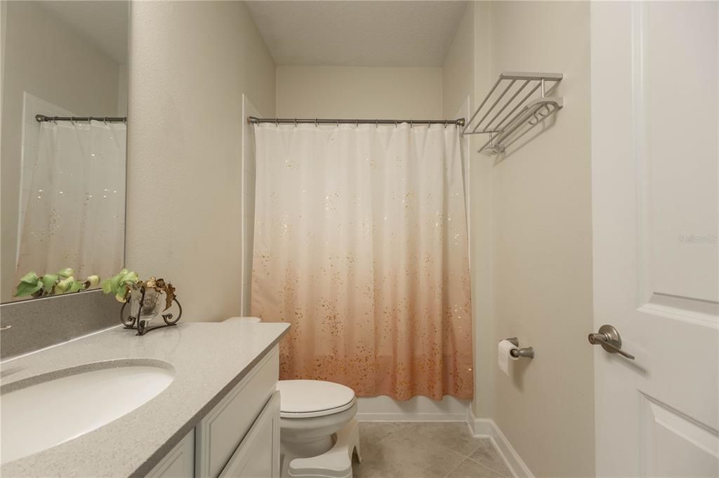 Под контрактом: $579,999 (5 спален, 3 ванн, 2638 Квадратных фут)