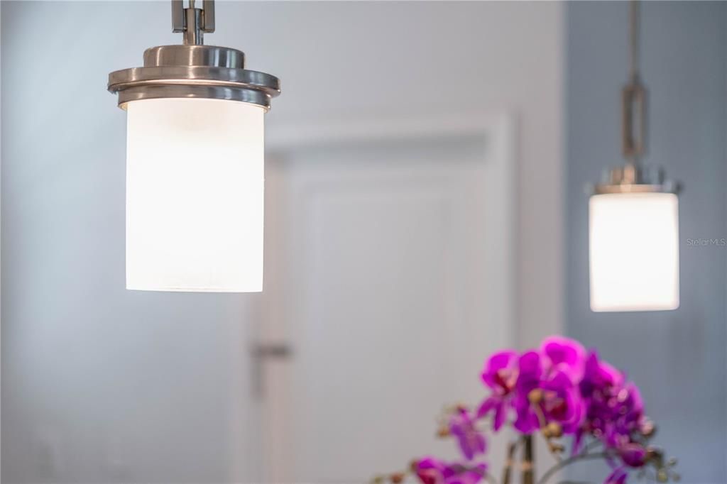 Под контрактом: $579,999 (5 спален, 3 ванн, 2638 Квадратных фут)