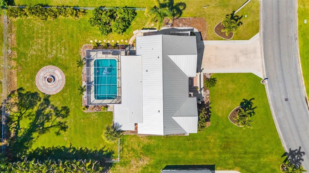 Active With Contract: $489,000 (3 beds, 2 baths, 1711 Square Feet)