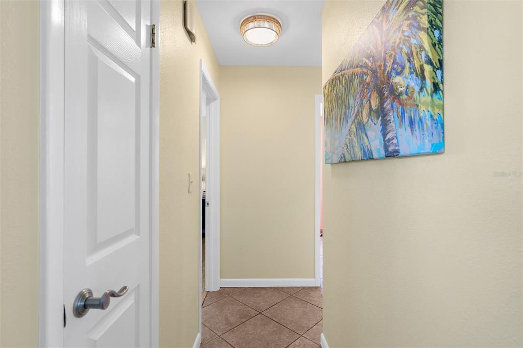 Active With Contract: $489,000 (3 beds, 2 baths, 1711 Square Feet)