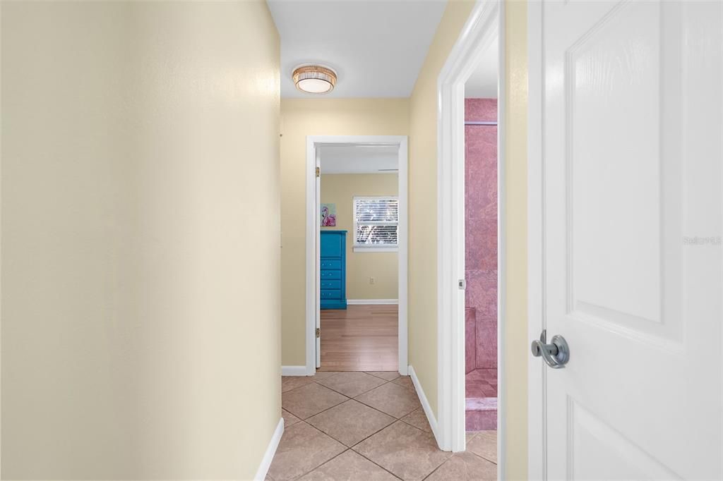 Active With Contract: $489,000 (3 beds, 2 baths, 1711 Square Feet)