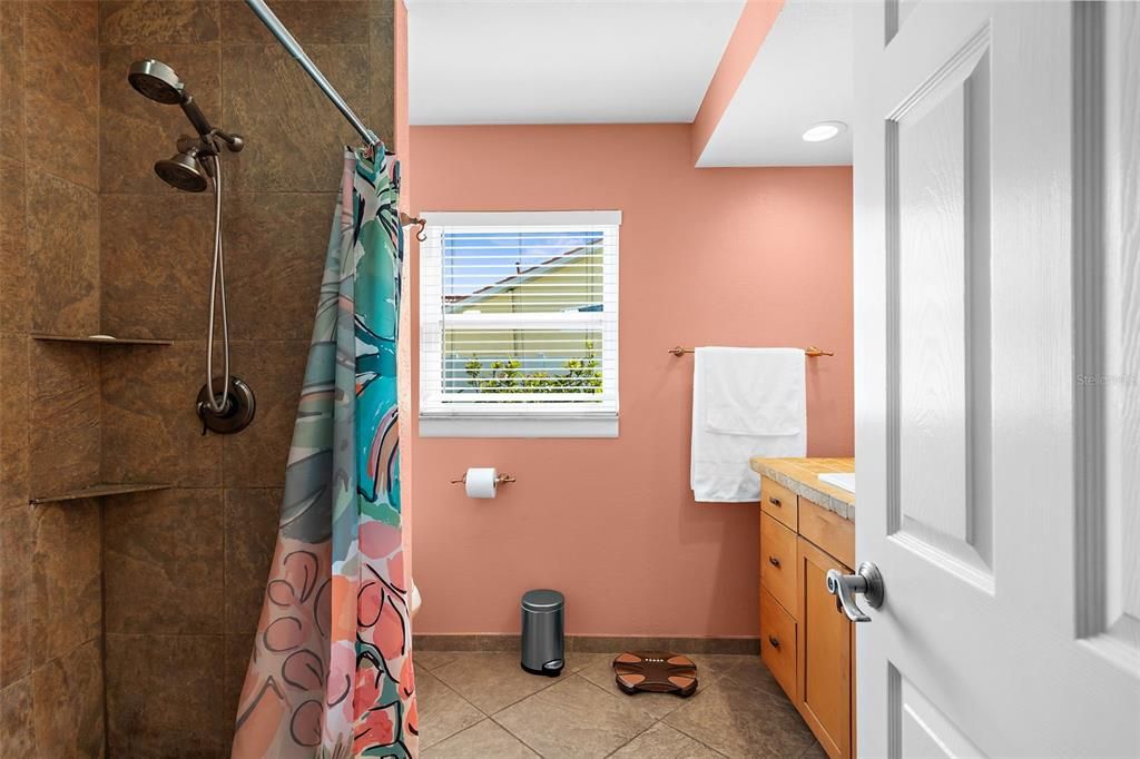 Active With Contract: $489,000 (3 beds, 2 baths, 1711 Square Feet)