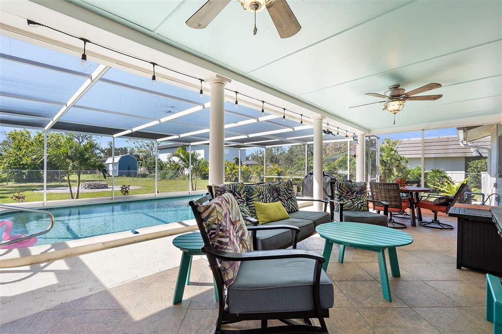 Active With Contract: $489,000 (3 beds, 2 baths, 1711 Square Feet)