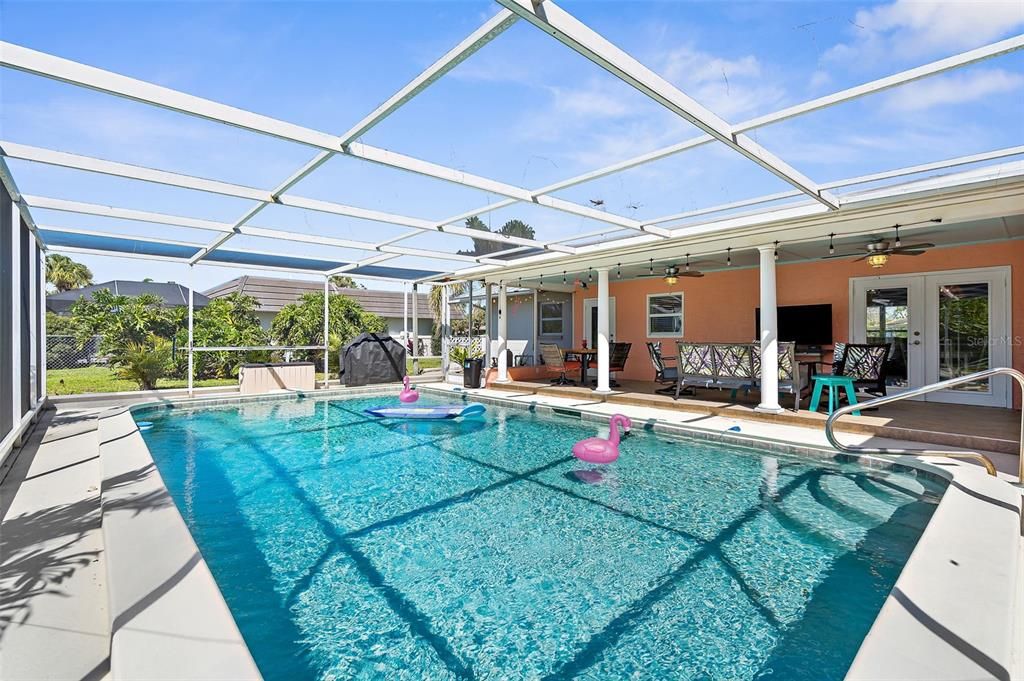 Active With Contract: $489,000 (3 beds, 2 baths, 1711 Square Feet)