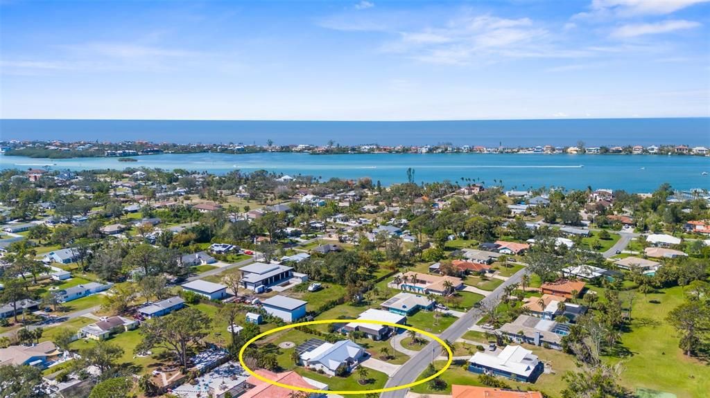 Active With Contract: $489,000 (3 beds, 2 baths, 1711 Square Feet)