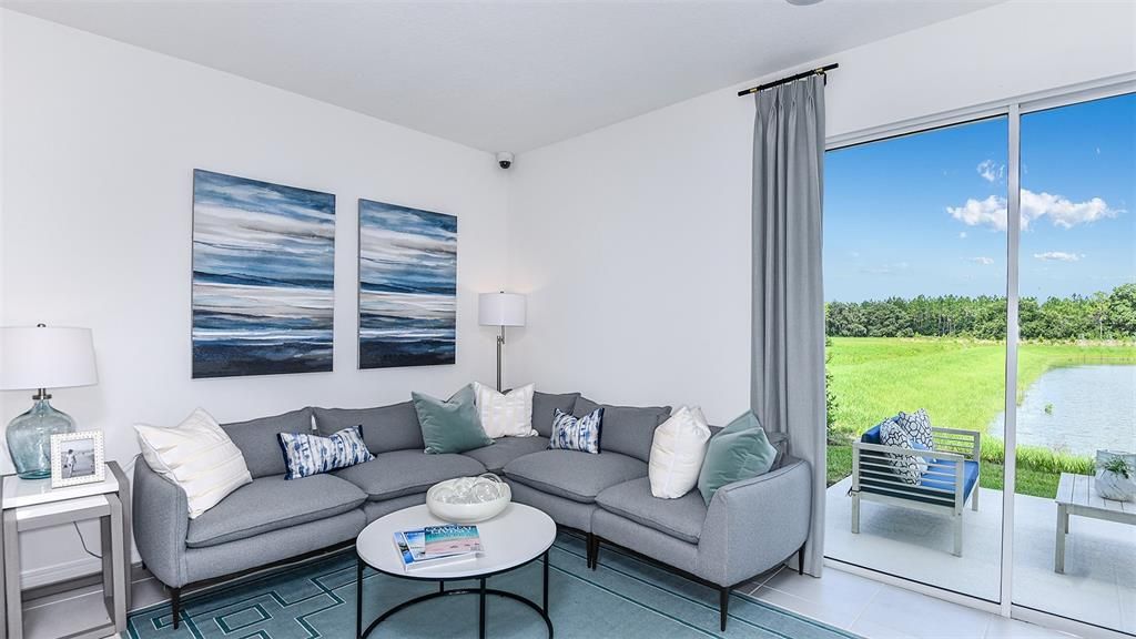 Activo con contrato: $299,000 (3 camas, 2 baños, 1373 Pies cuadrados)