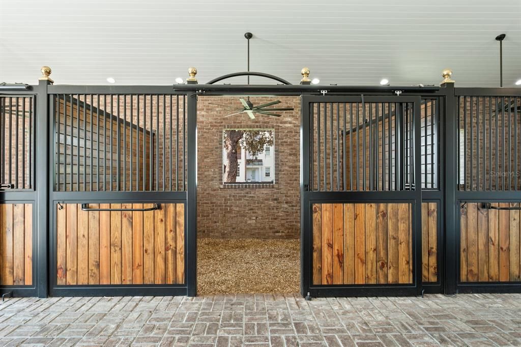 En Venta: $5,995,000 (3 camas, 2 baños, 3405 Pies cuadrados)